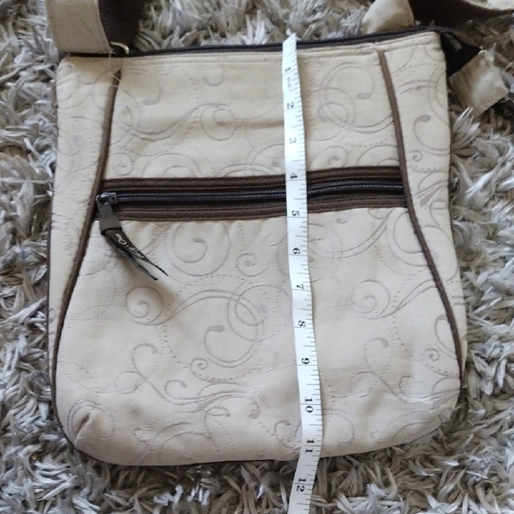 Elegant Cream Shoulder Bag - Picture 9 of 9